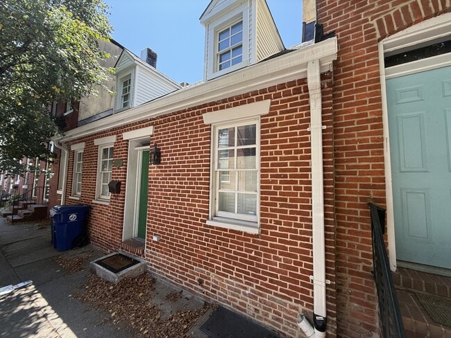 Building Photo - 1124 Riverside Ave