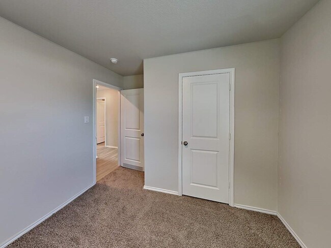 Building Photo - 163 Pasadena Pl