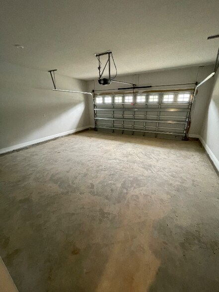 Building Photo - 807 Riverwalk Cir