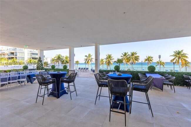 Building Photo - 2201 S Ocean Dr