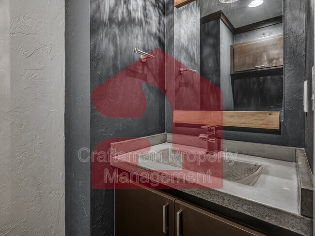 Building Photo - 17413 Melville Ln