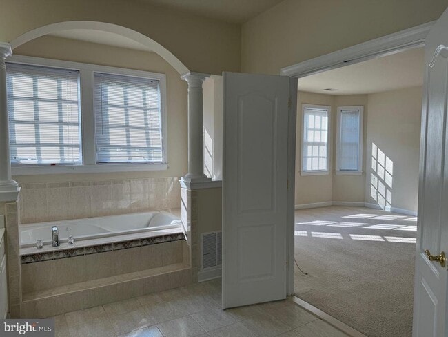 Building Photo - 11680 Camp Jones Ct