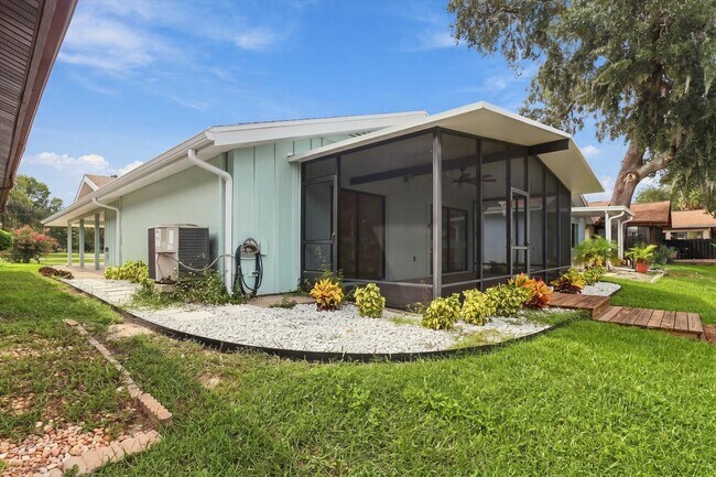 Building Photo - 11625 W Riverhaven Dr