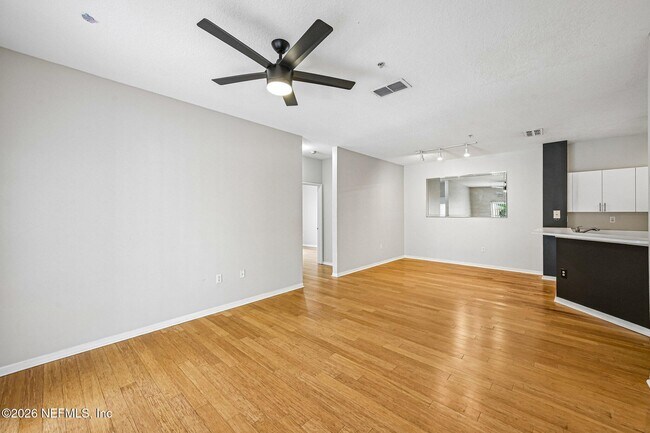 Building Photo - 510 Florida Club Blvd