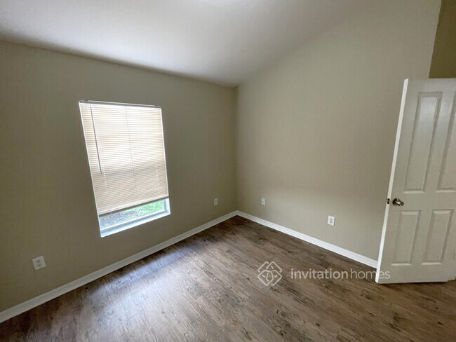 Building Photo - 24447 Summer Wind Ct