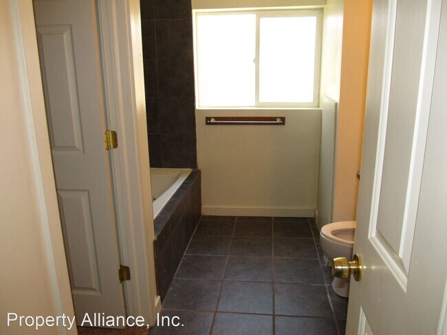 Building Photo - 5 br, 4 bath House - 115 Aspen Terrace