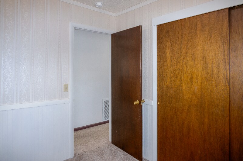 Building Photo - 308 Dakota Ave