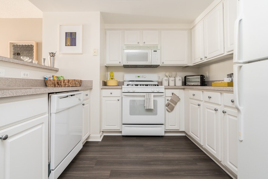 Ballston Place 901 N Pollard St Arlington VA 22203 Apartment Finder