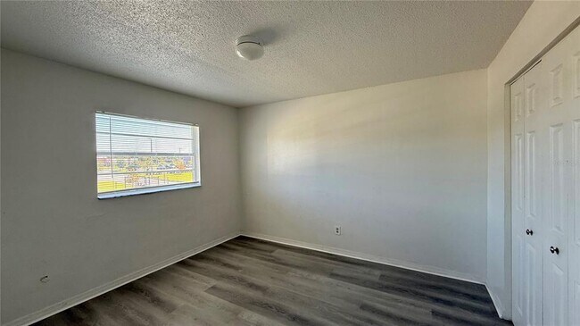 Building Photo - 696 Michigan Ct