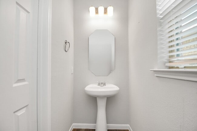 Building Photo - 424 Camino Bay Dr