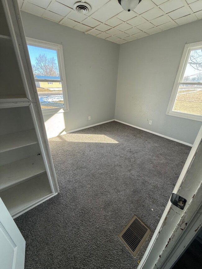 Building Photo - 2 Bedroom / 1 Bath - Daleville Schools