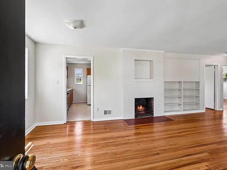 Building Photo - 1615 Parham Pl