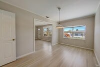 Building Photo - 250 Hillcrest Ave
