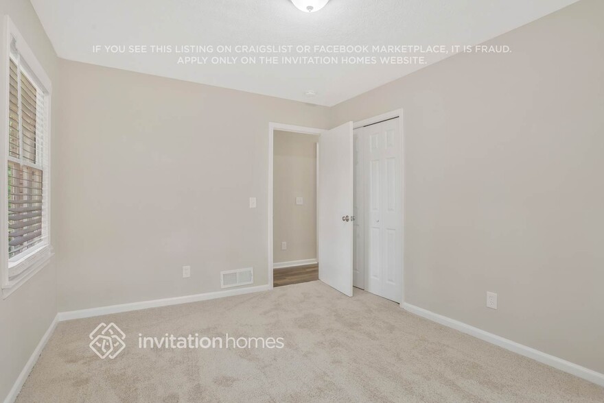 Building Photo - 2907 Barcelona Way