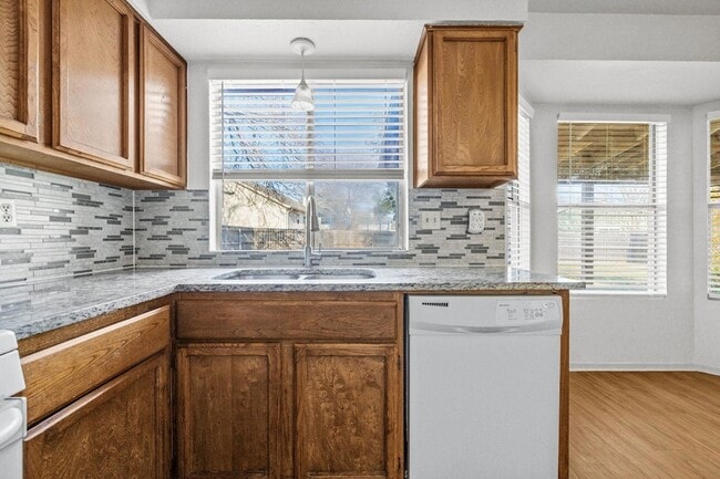 Building Photo - 3112 Freemont St