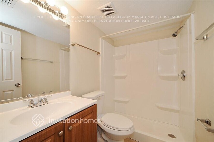 Building Photo - 8229 Greenleaf Cir