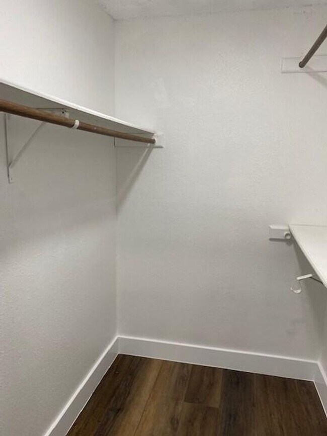 Building Photo - Remodel, large lot