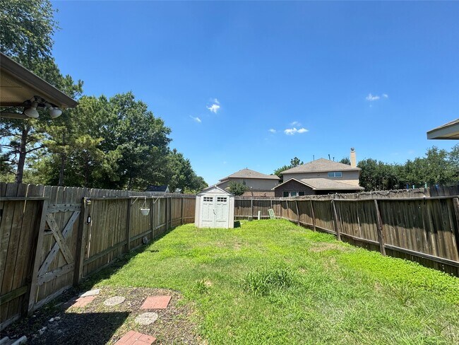 Building Photo - 8107 Gran Villa Dr