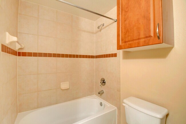 Building Photo - 6505 Emerald Dunes Dr