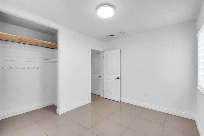 Building Photo - 13470 NW 16th Ave