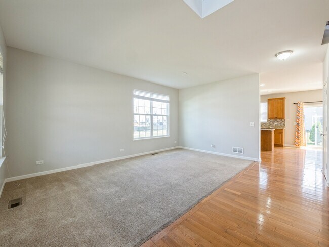Building Photo - 12285 Ferris Ln