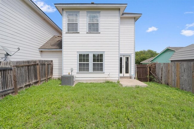 Building Photo - 7502 Lazy Creek Dr