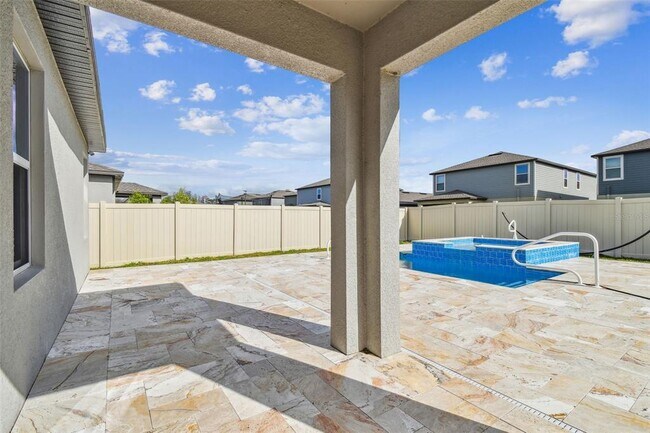 Building Photo - 8887 Little Bluestem Dr