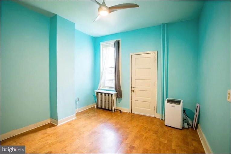 main bedroom - 5141-1 Hazel Ave
