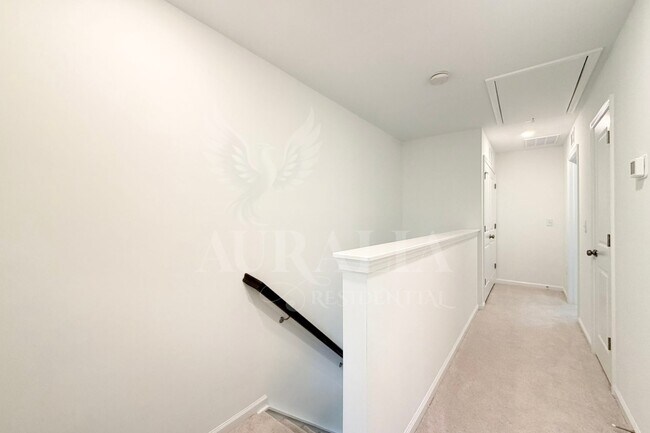 Building Photo - 3611 Elm Grv Ln