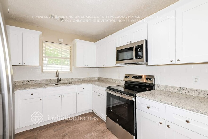 Building Photo - 105 Myrtle Grove Ln