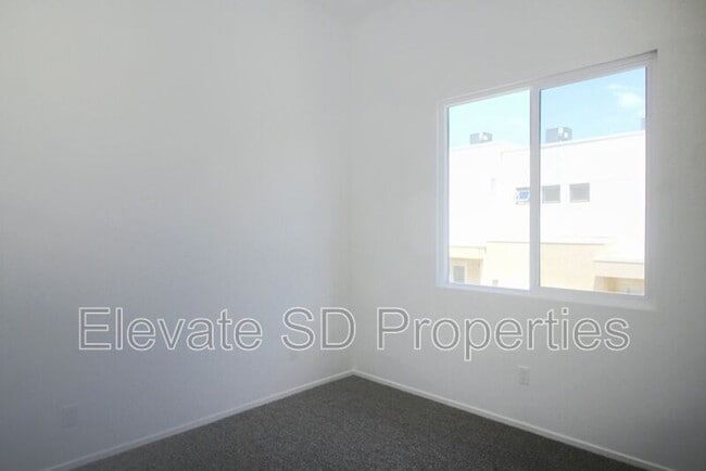 Building Photo - 2888 C St