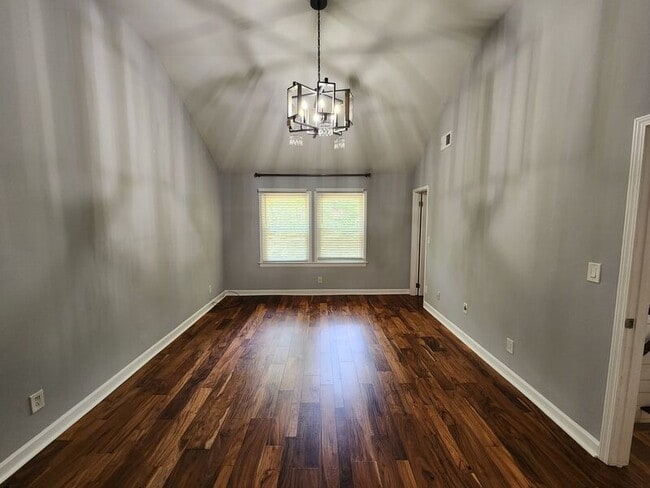 Building Photo - 7055 Riverside Dr