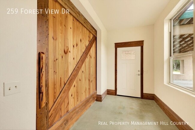 Building Photo - 259 Forest View Dr