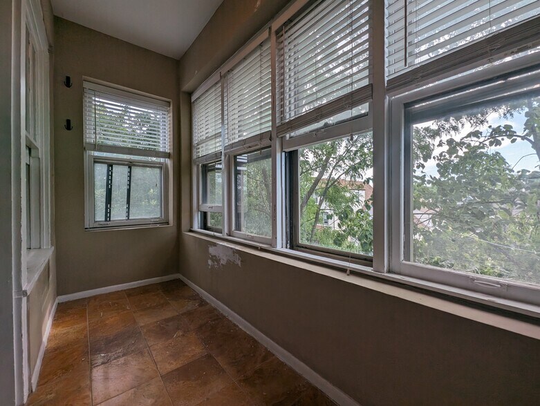 Building Photo - 2659 N Saint Louis Ave