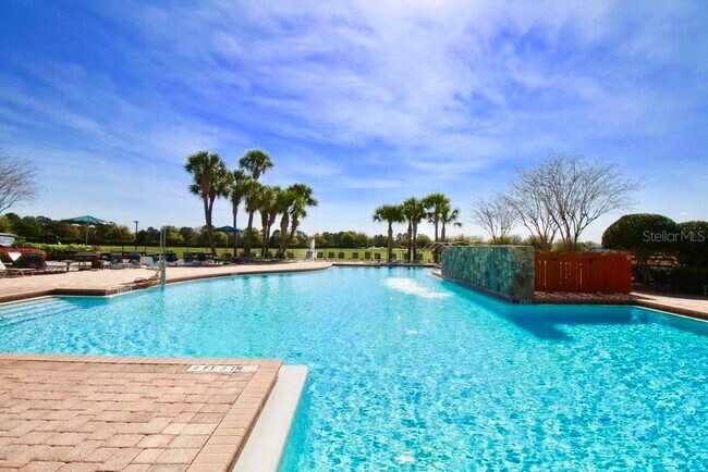 Building Photo - 5739 SW 40th St