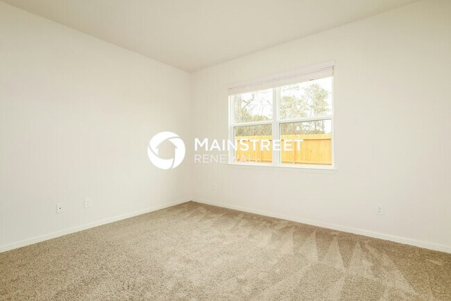 Building Photo - 3 Bedroom Pet-Friendly Home in Magnolia, TX with Main Street Renewal