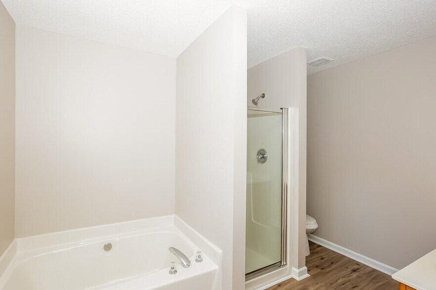 Building Photo - 14017 Sobeck Ln