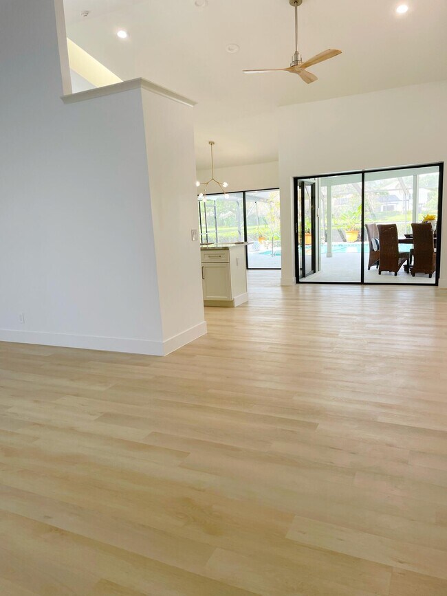 Building Photo - 3345 Pine Hill Trail