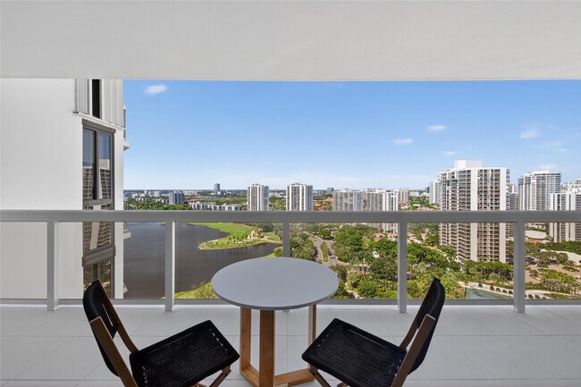 Building Photo - 20185 E Country Club Dr