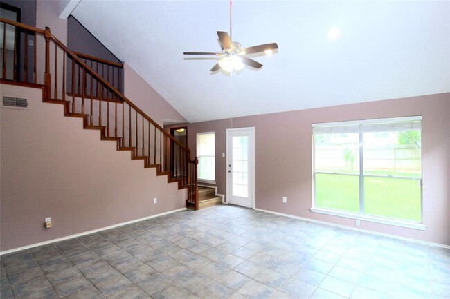 Building Photo - 3515 Woodmere Ln