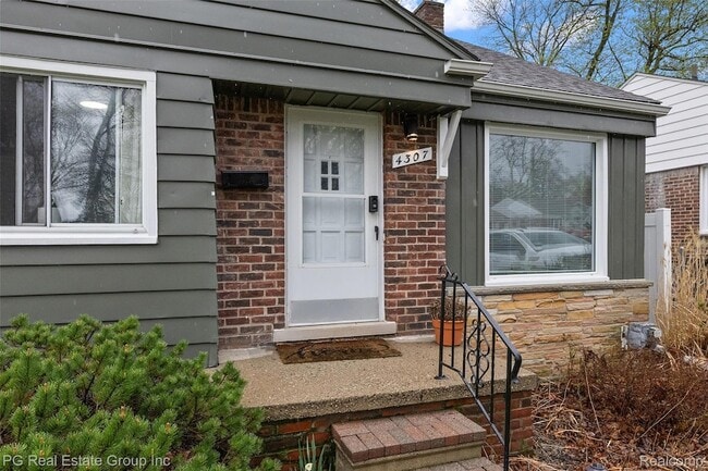 Building Photo - 4307 Cooper Ave