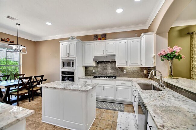 Building Photo - 1119 Sopris Dr
