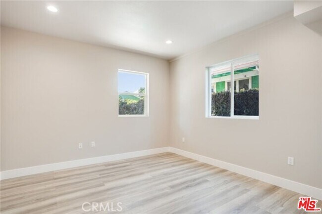 Building Photo - 1821 S New England St