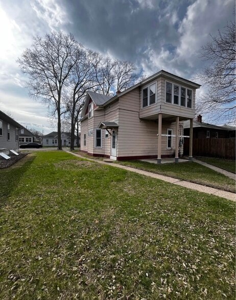 Backyard - 1614 Prospect St