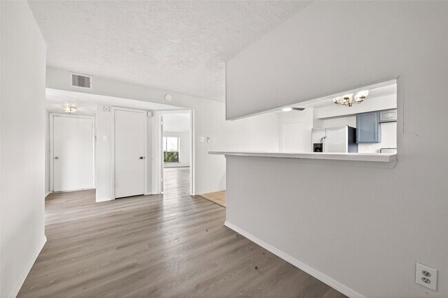 Building Photo - Beechbend Drive, Missouri City, TX 77489 - 4 BR 2.5 BA single-family home