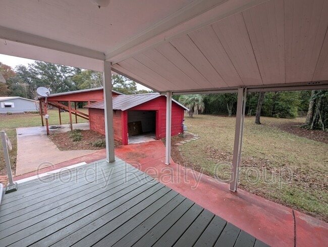 Building Photo - 6505 Blue Springs Rd