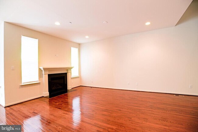 Building Photo - 339 Pennycress Rd