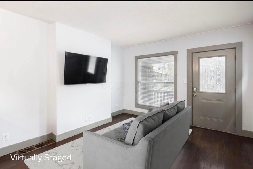 Building Photo - 2411 Indianola Ave