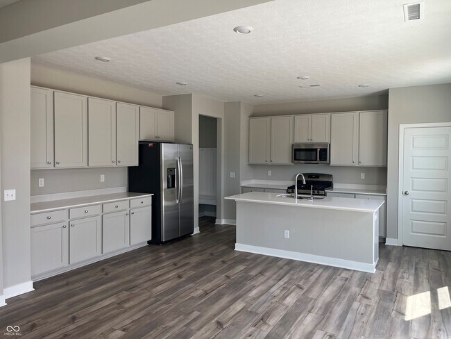 Building Photo - 2108 Bauer Crk Dr