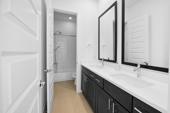 Building Photo - 7308 Cordoba Dr